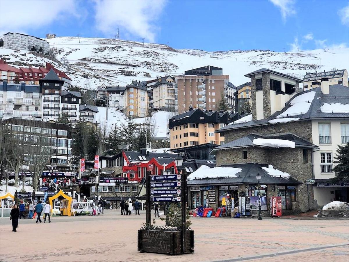 Todosierranevada Zona Baja -Plaza Principal-Junto A Los Telecabinas Sierra Nevada Eksteriør billede